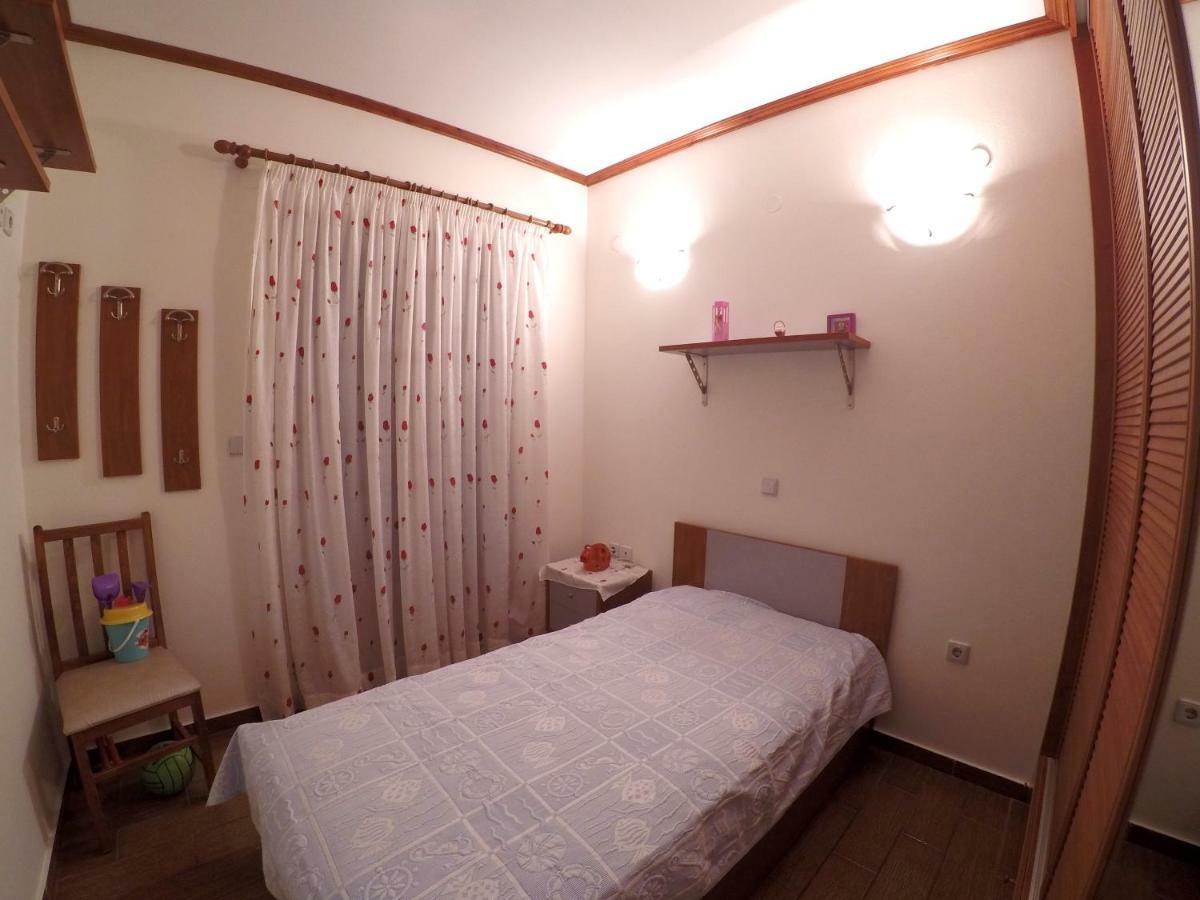 Papadogiannopoulos House Aigio Esterno foto