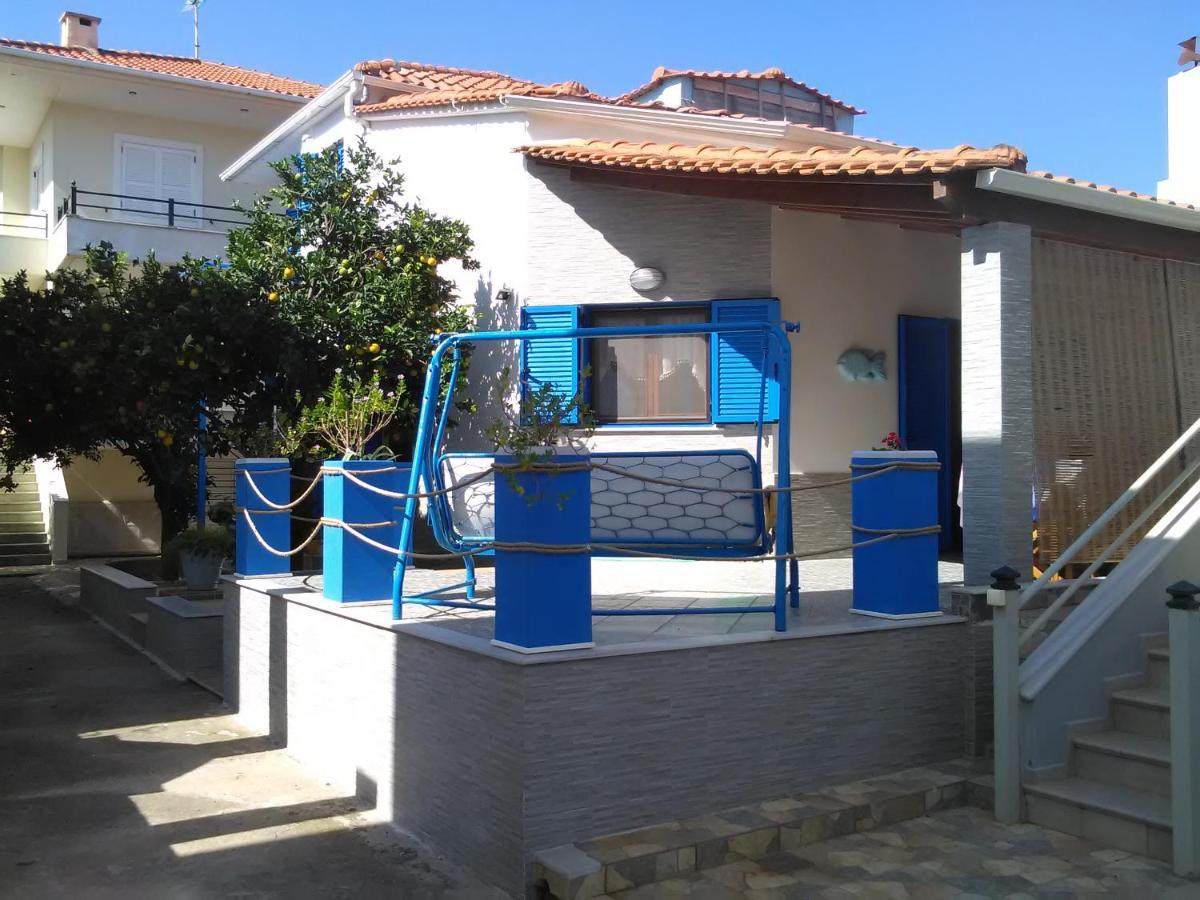 Papadogiannopoulos House Aigio Esterno foto